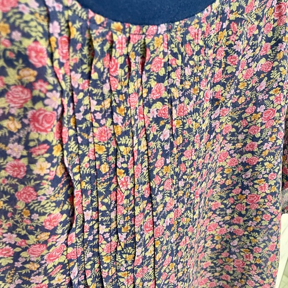 Anthropologie, One Fine Day, short sleeve silk T-shirt top - Picture 2 of 8